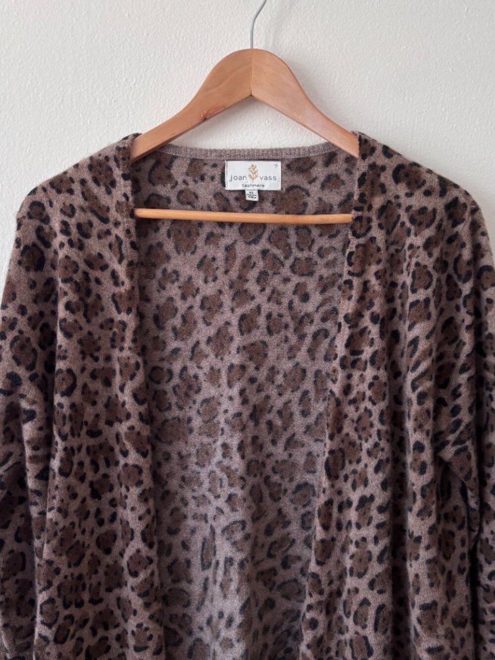 ๐ Joan Vass Leopard Print Open Front Cashmere Sweater - Picture 6 of 9